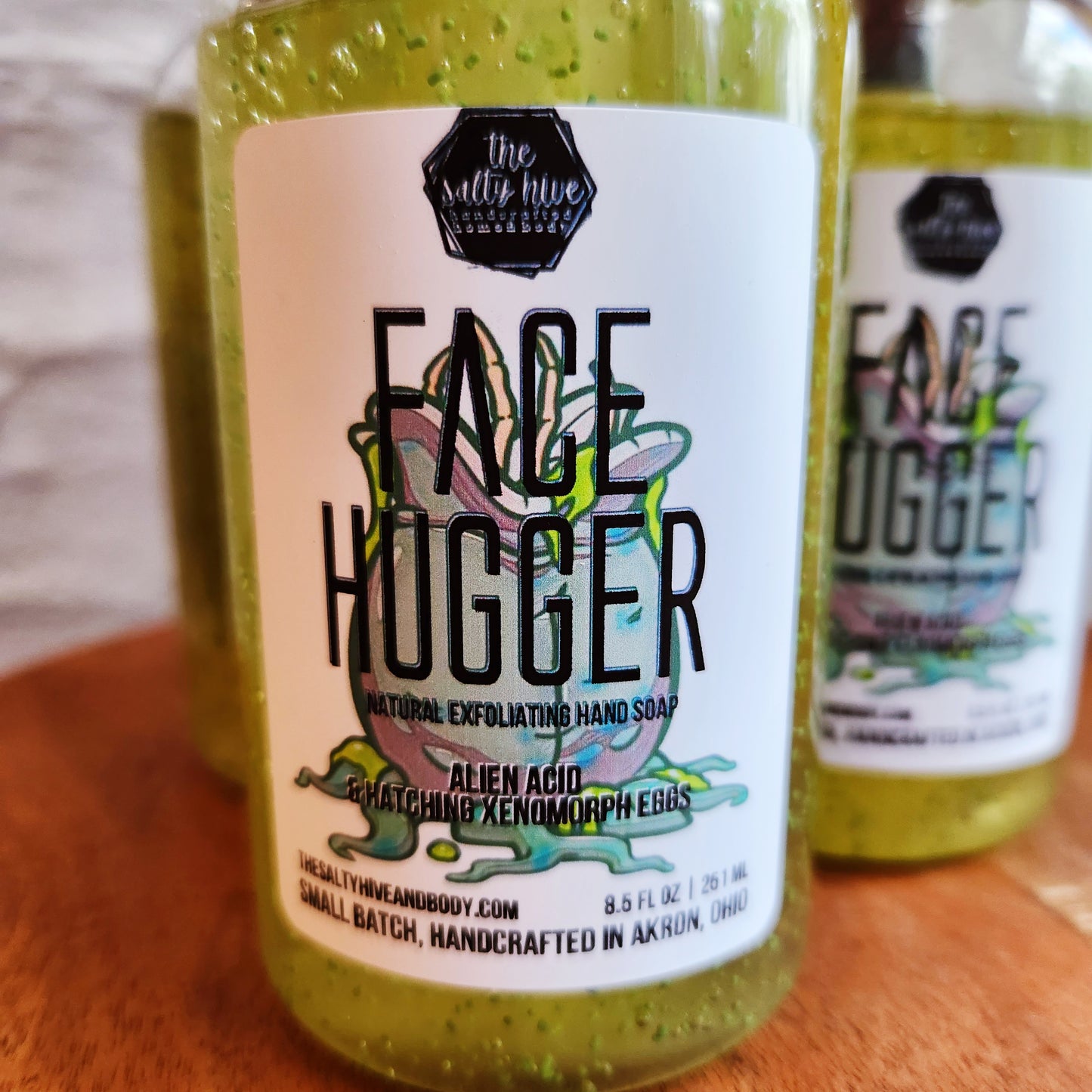 face hugger exfoliating hand soap - the salty hive