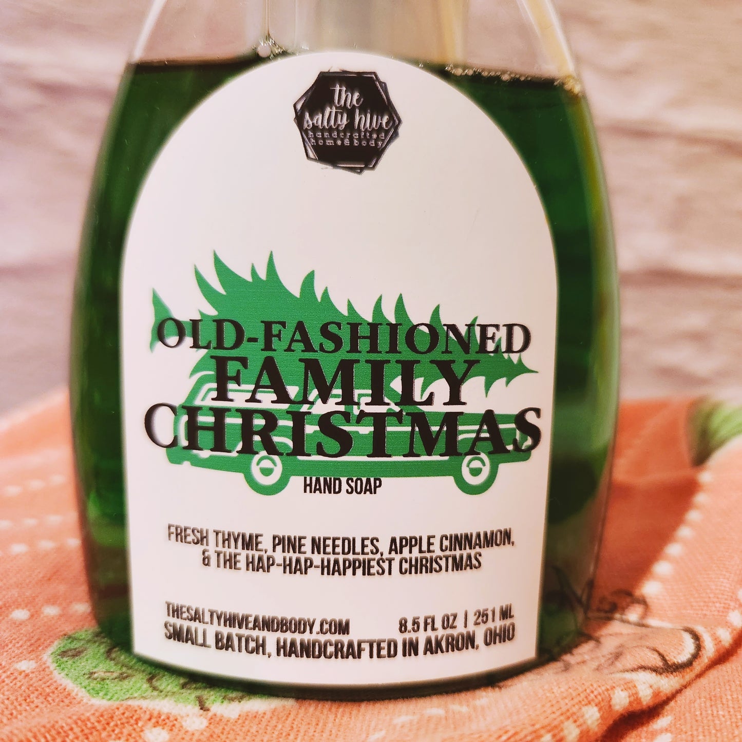 old fashioned family christmas foaming hand soap