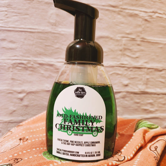 old fashioned family christmas foaming hand soap