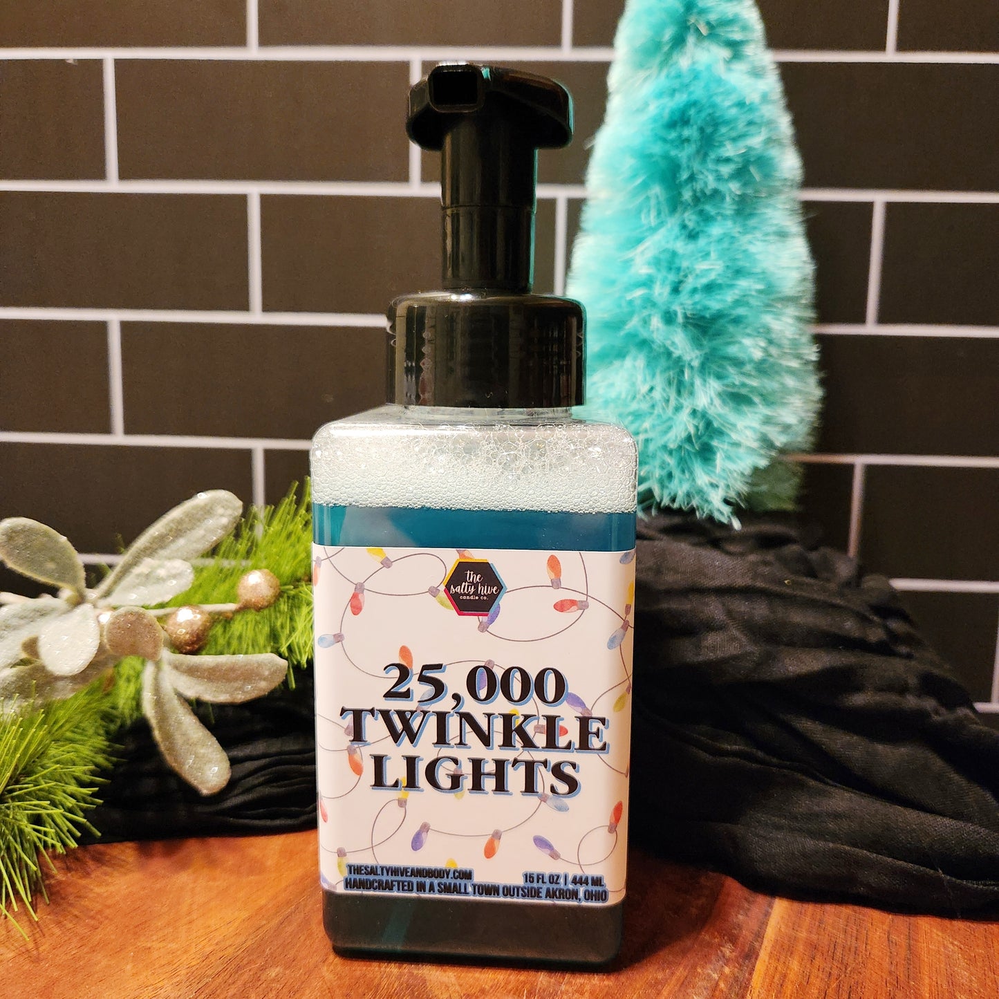 25,000 twinkle lights foaming hand soap
