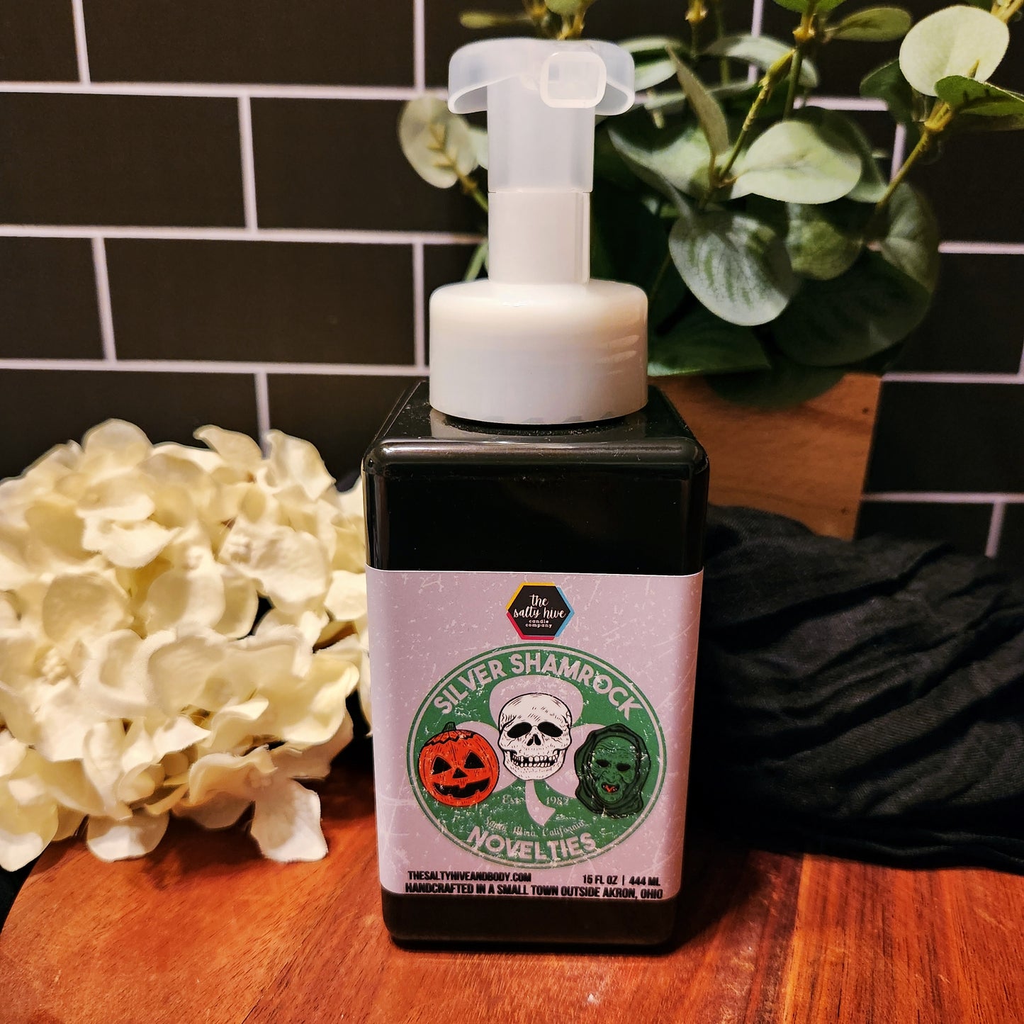 silver shamrock halloween 3 foaming hand soap