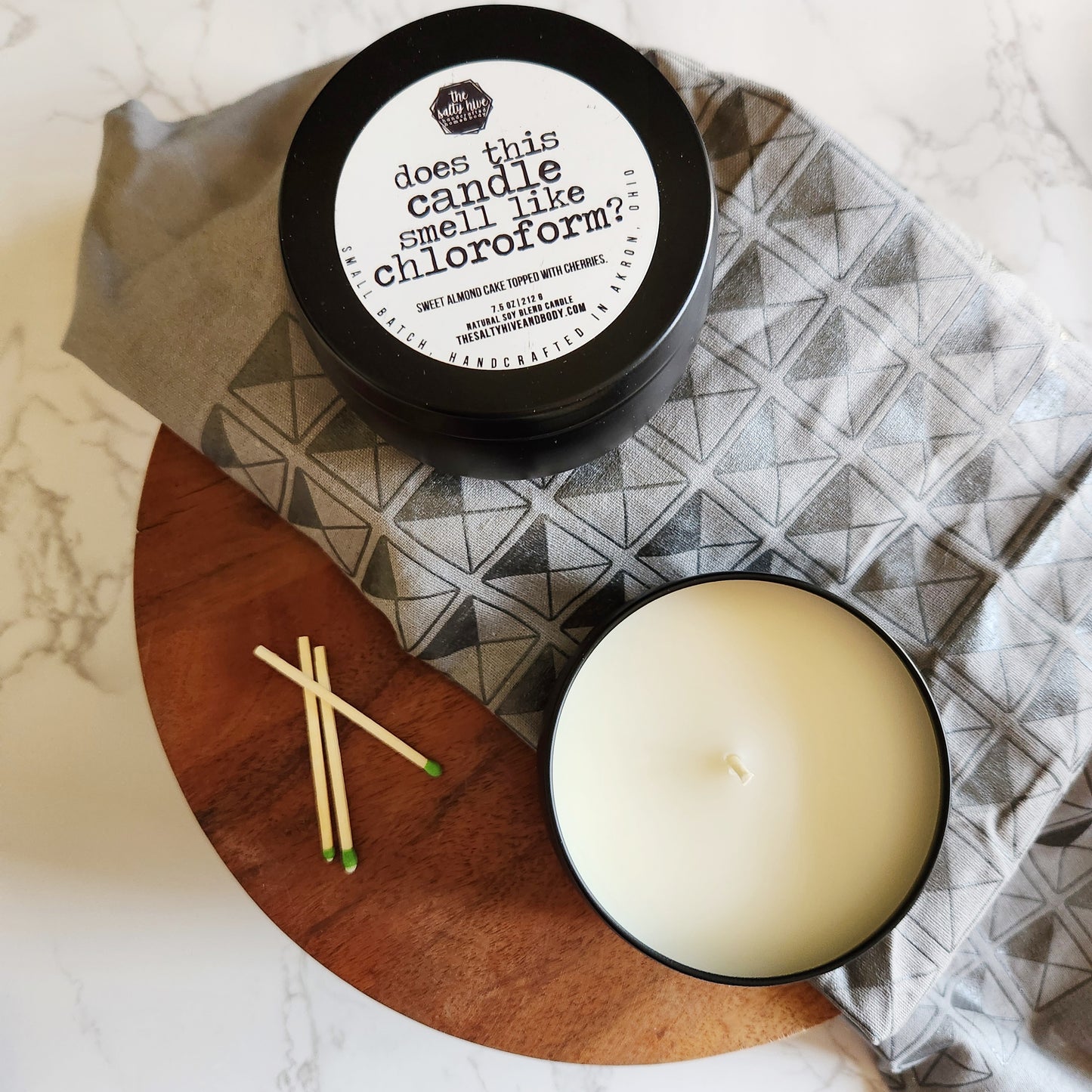 does this candle smell like chloroform candle