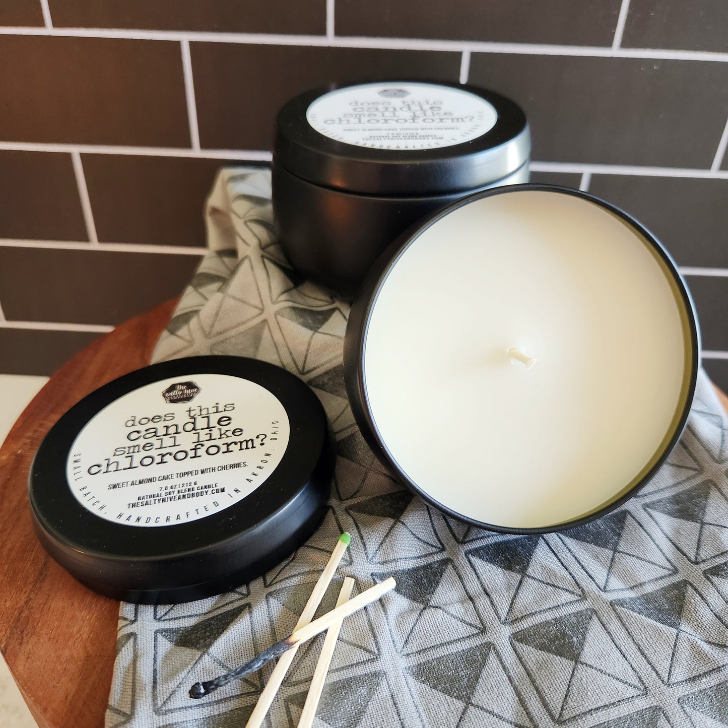 does this candle smell like chloroform candle
