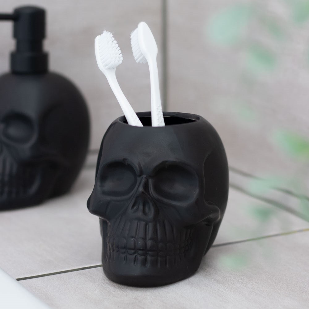 skull toothbrush/pen holder