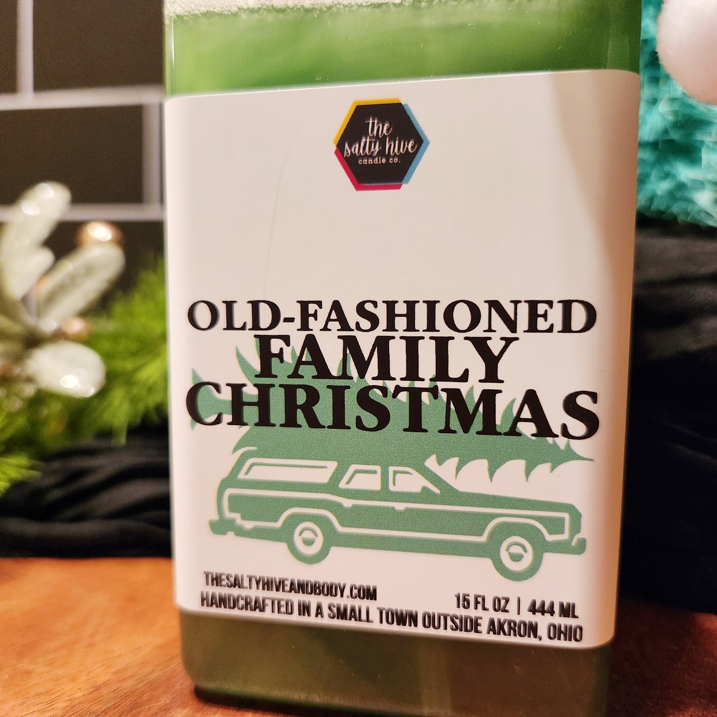 old fashioned family christmas foaming hand soap