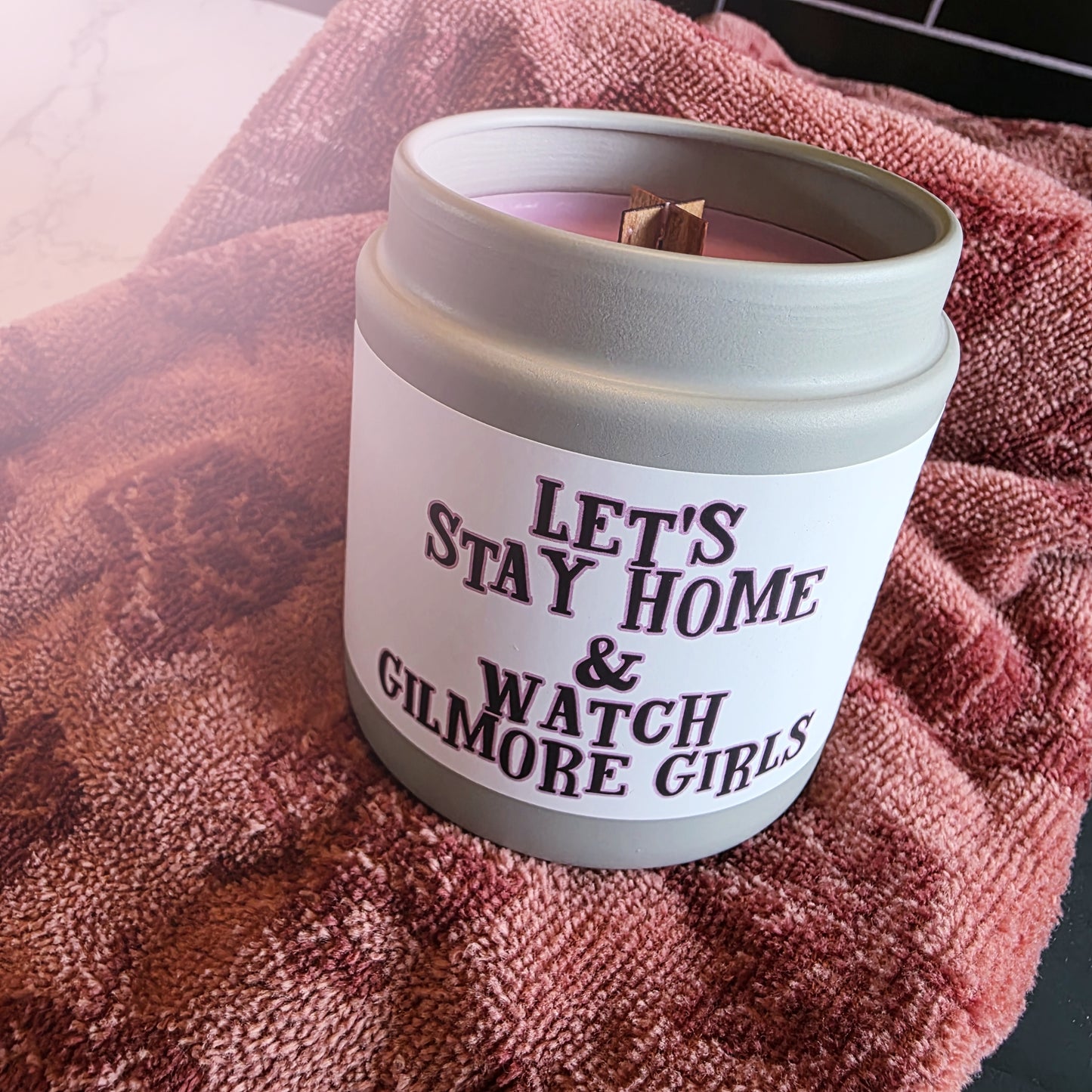 sweat pants & fuzzy socks wood wick candle
