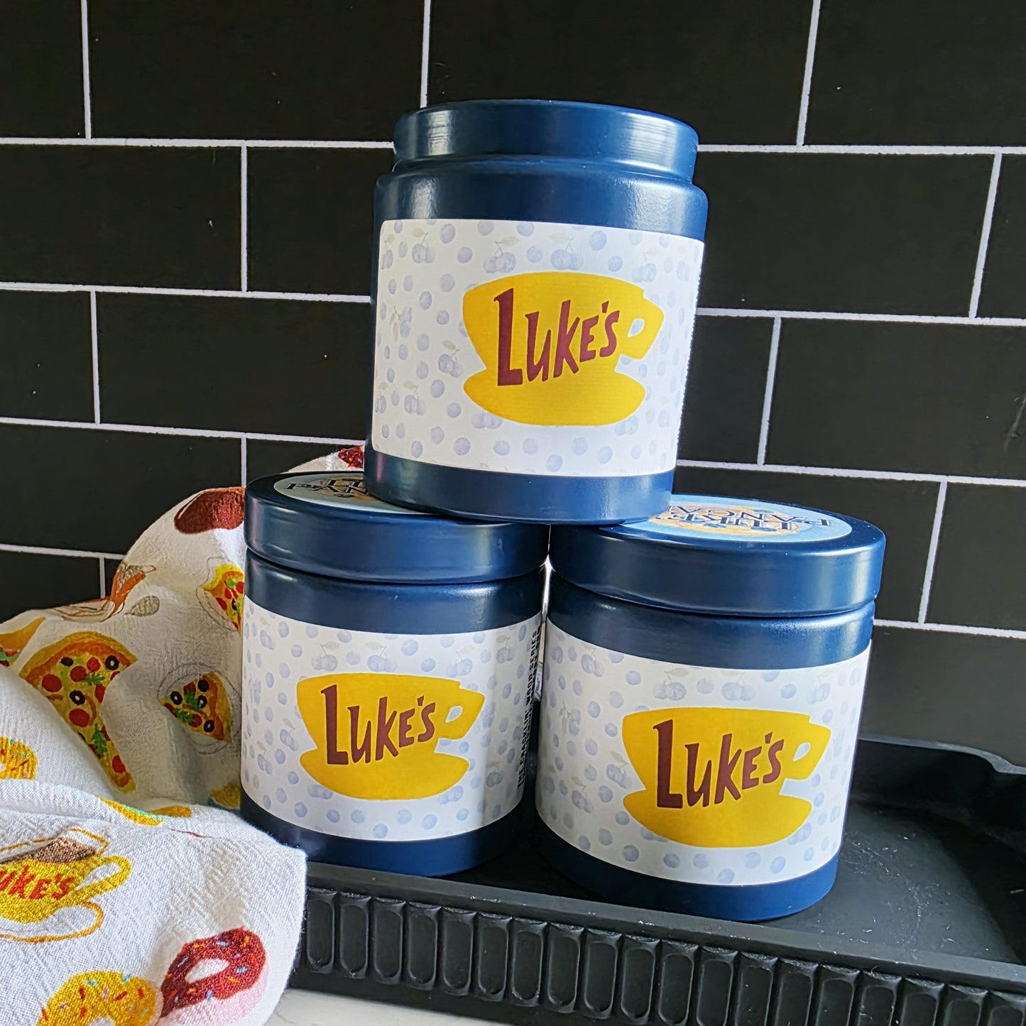 luke's pancakes wood wick candle - gilmore girls